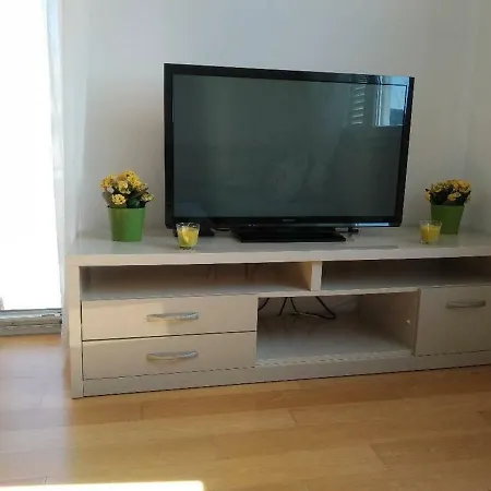 Apartman 2 Bedroom Apt With Balcony&elaphiti Islands View *